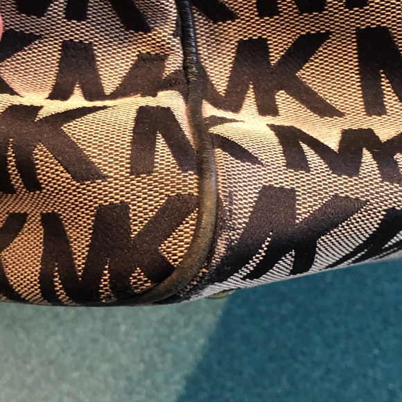 Michael Kors cloth satchel handbag signature logo - Picture 9 of 10